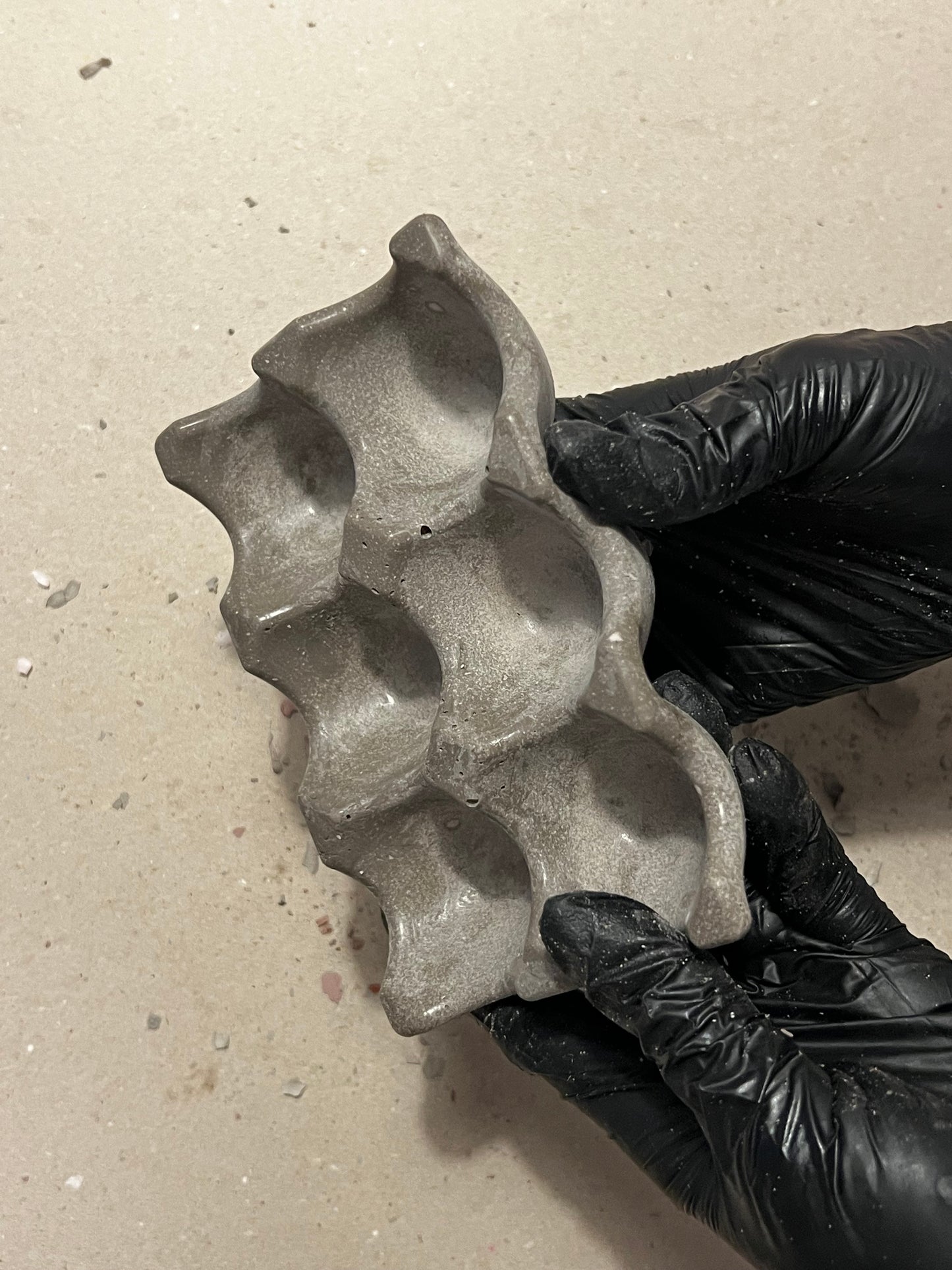 Ručno izrađen egg holder