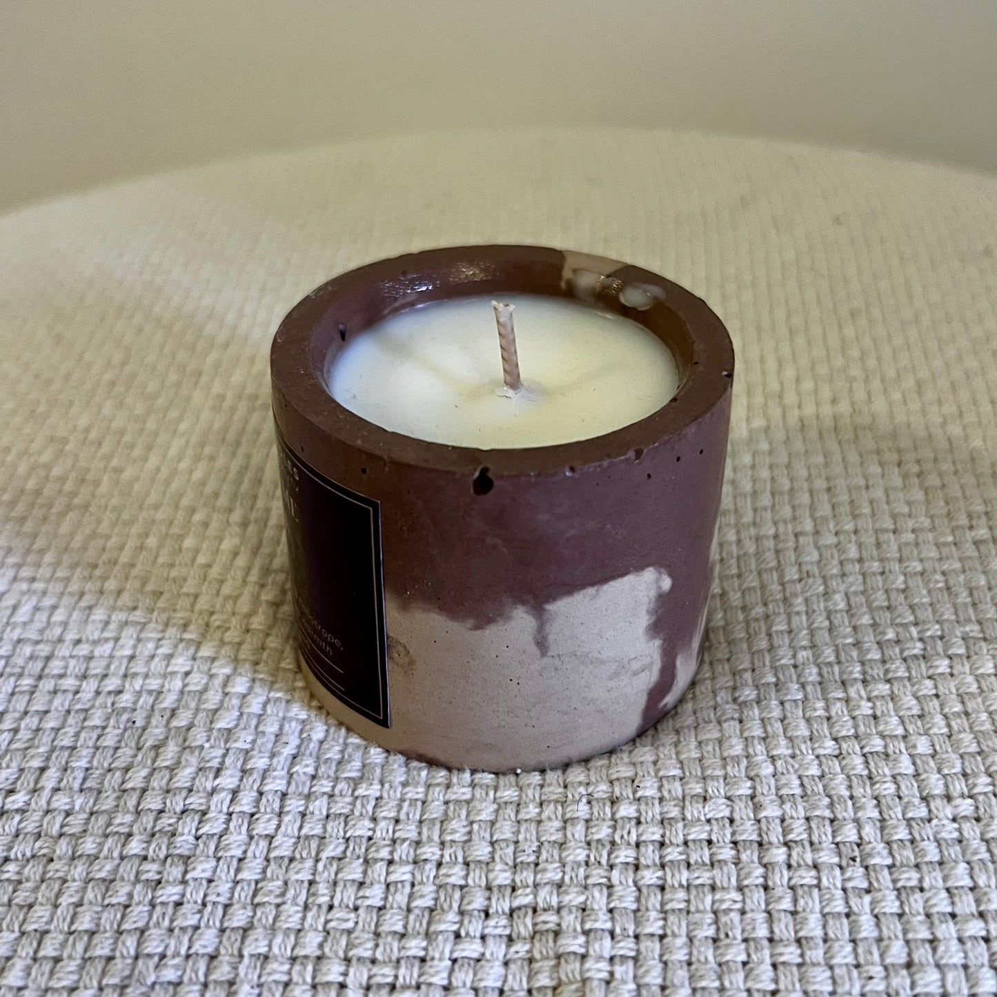 "Her secret scent" jesenska betonska svijeća