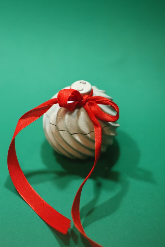 Božićna betonska kuglica