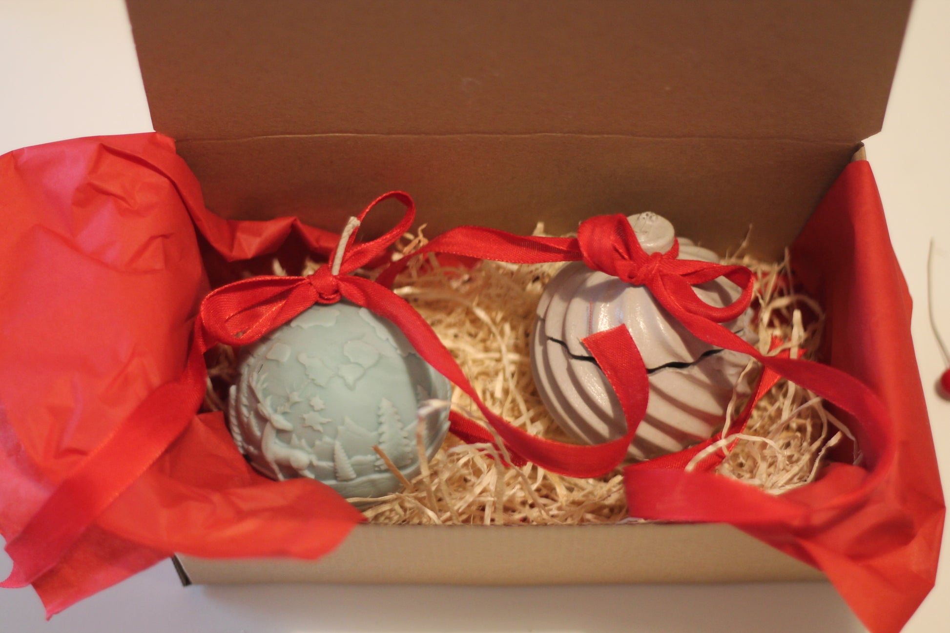 Poklon paket Bozicnih kuglica