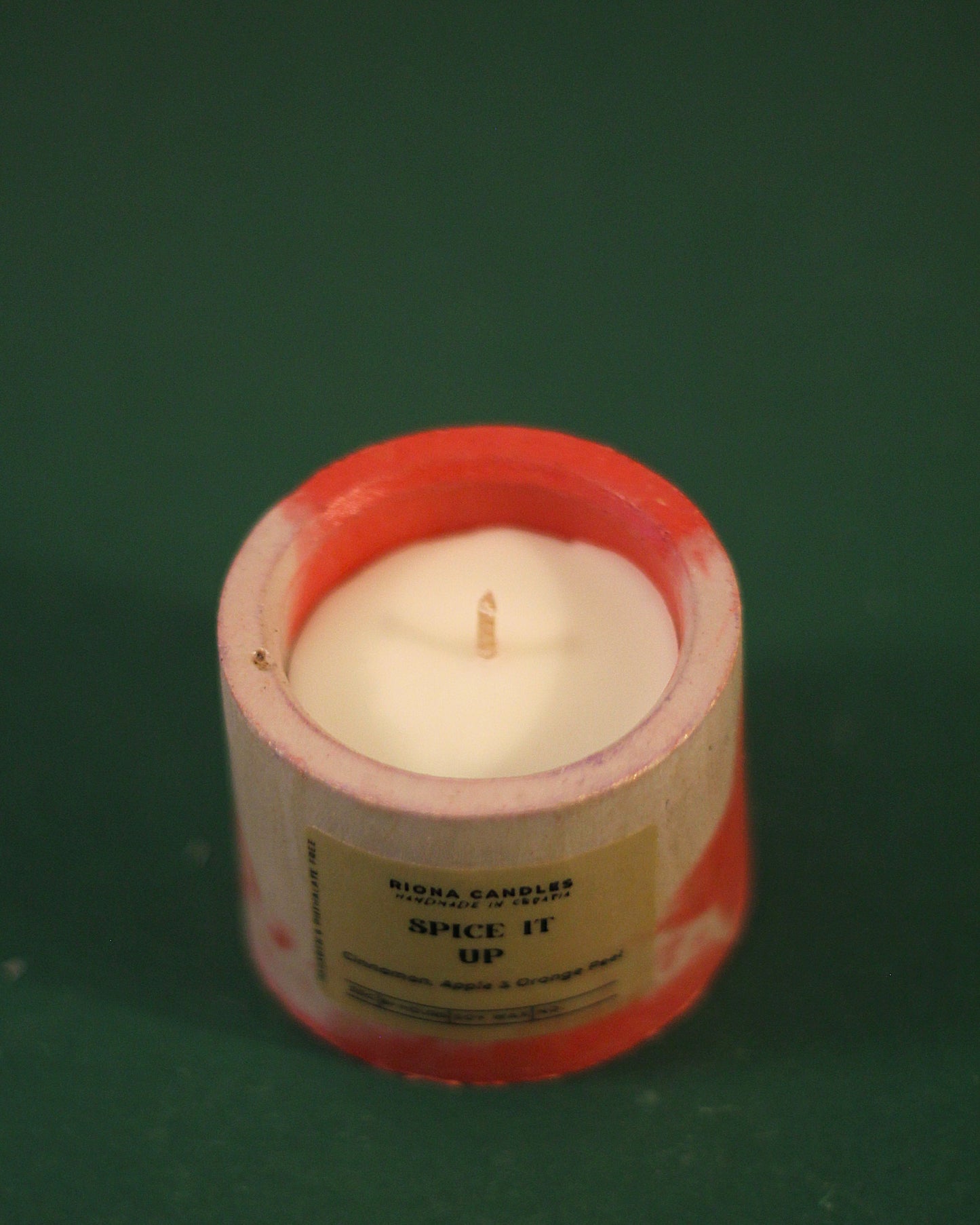 "Spice it up" crvena Božićna svijeća