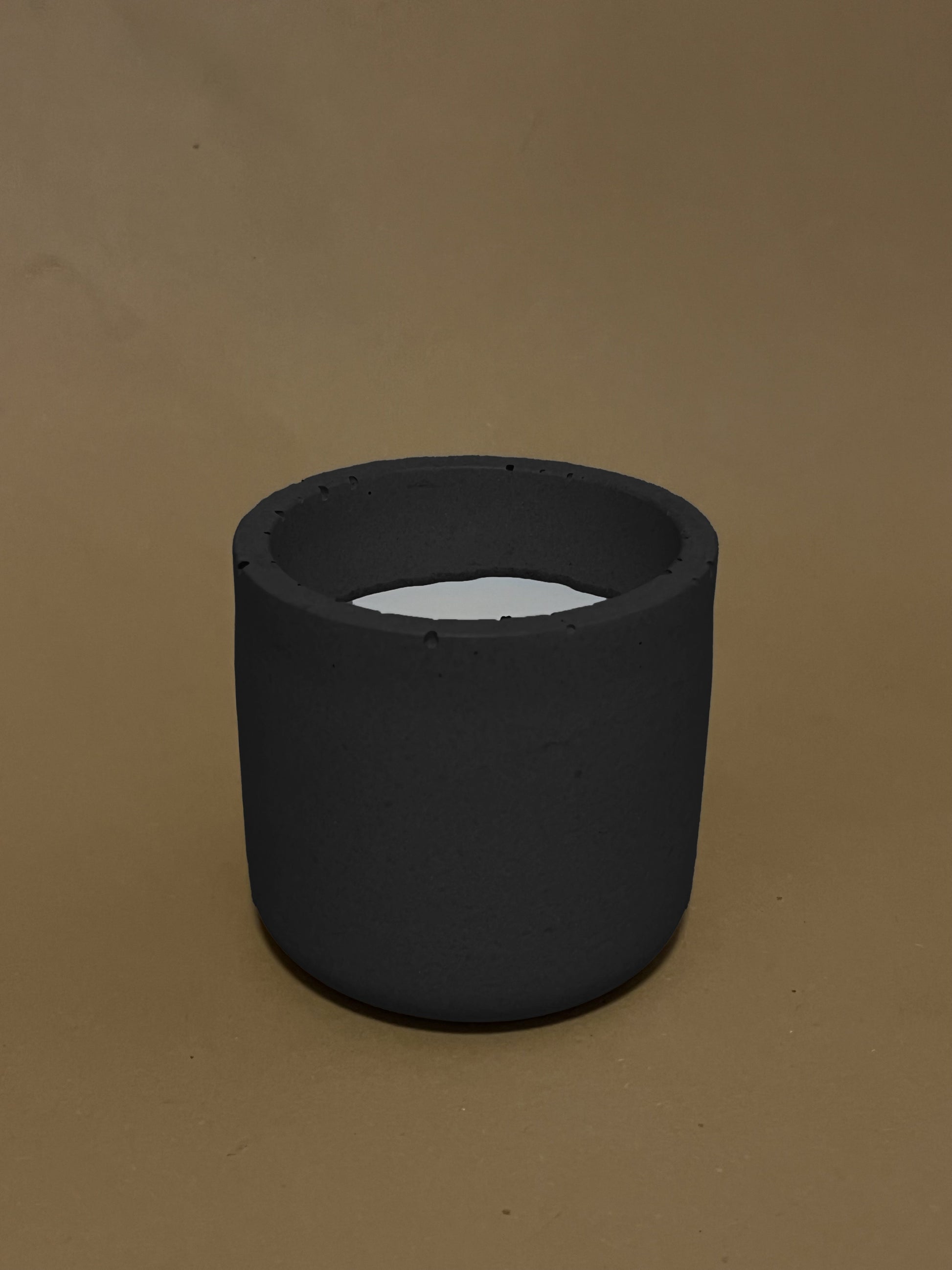 Ručno izrađena mala betonska svijeća s mogućnosti personalizacije idealna za poklon